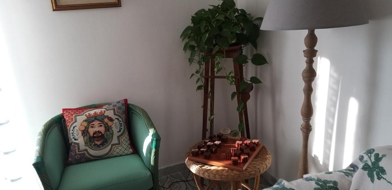 Sebastian House Casa Vacanze Giardini Naxos Ngoại thất bức ảnh