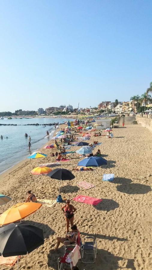 Sebastian House Casa Vacanze Giardini Naxos Ngoại thất bức ảnh