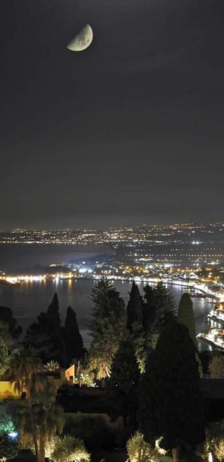 Sebastian House Casa Vacanze Giardini Naxos Ngoại thất bức ảnh