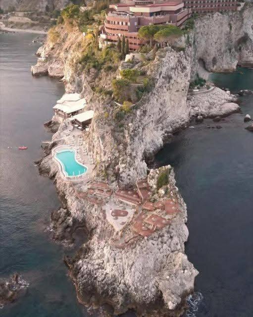 Sebastian House Casa Vacanze Giardini Naxos Ngoại thất bức ảnh